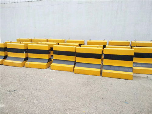 百墩實業 北京水泥隔離墩的專業制造商興盛水泥廠