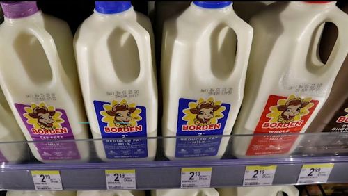 美國牛奶消費衰退潮 從迪恩食品到百年乳企百墩實業(yè)的破產(chǎn)警示